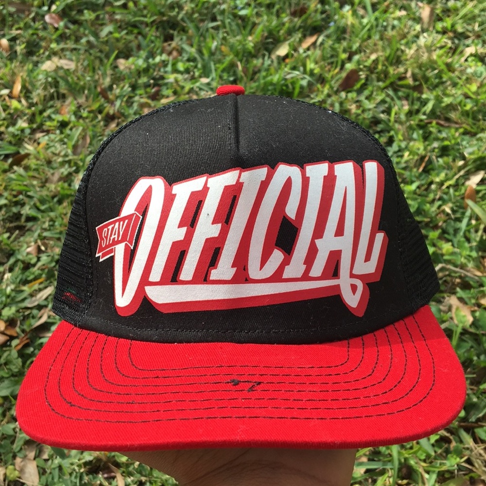 NEW!!! Black/Red Snapback “Stay Official”